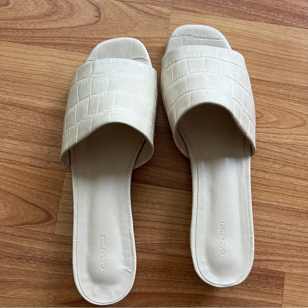 Oak + Fort Sandals in Beige